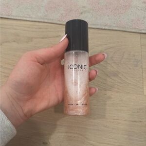 ICONIC London Illuminating Setting Spray - Rose Gold Shimmer